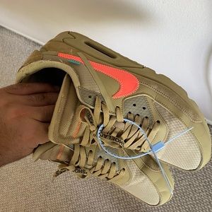 Off-White Desert Ores